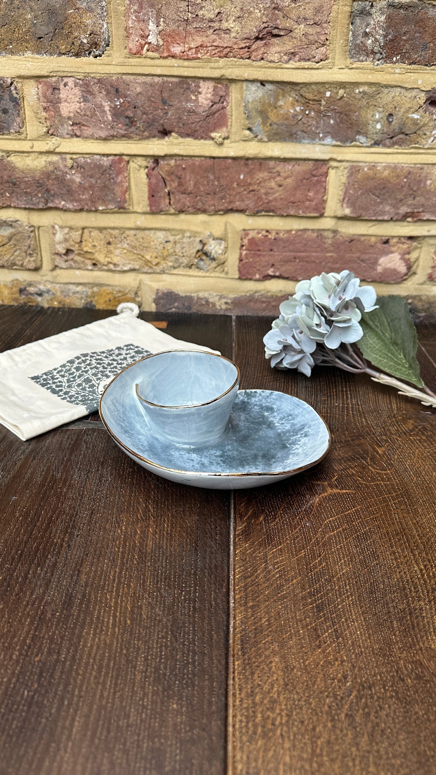 *New* #S60 Small London Rain Swirl Bowl with 24k Gold Rim