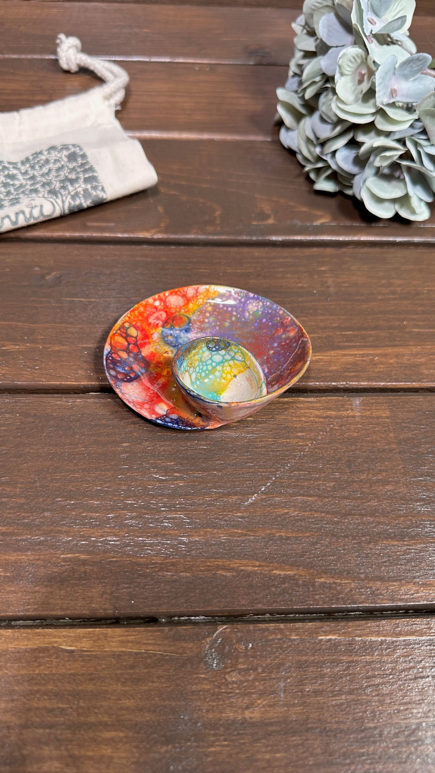 #09 Tiny RAINBOW BUBBLE Swirl Bowl